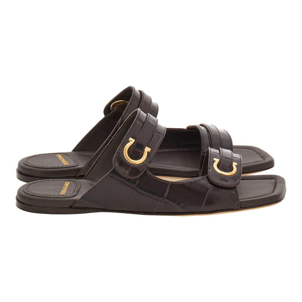 Ferragamo piezas naturales verano 2024
