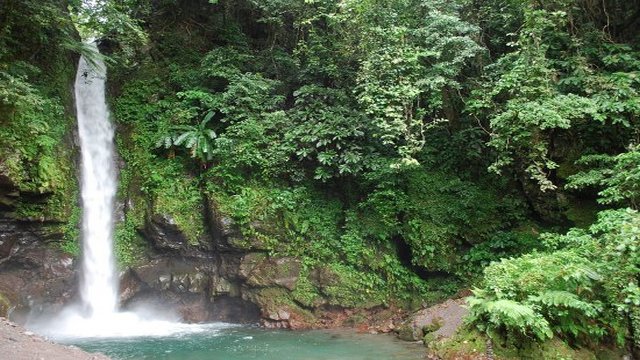 Cascadas de Tuasan