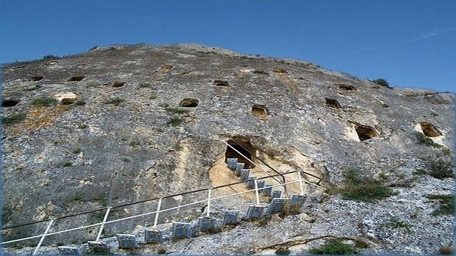 Cuevas de los Moros