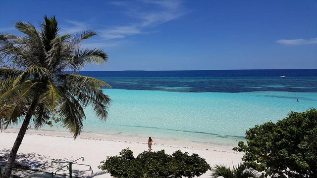 Dumaluan Beach