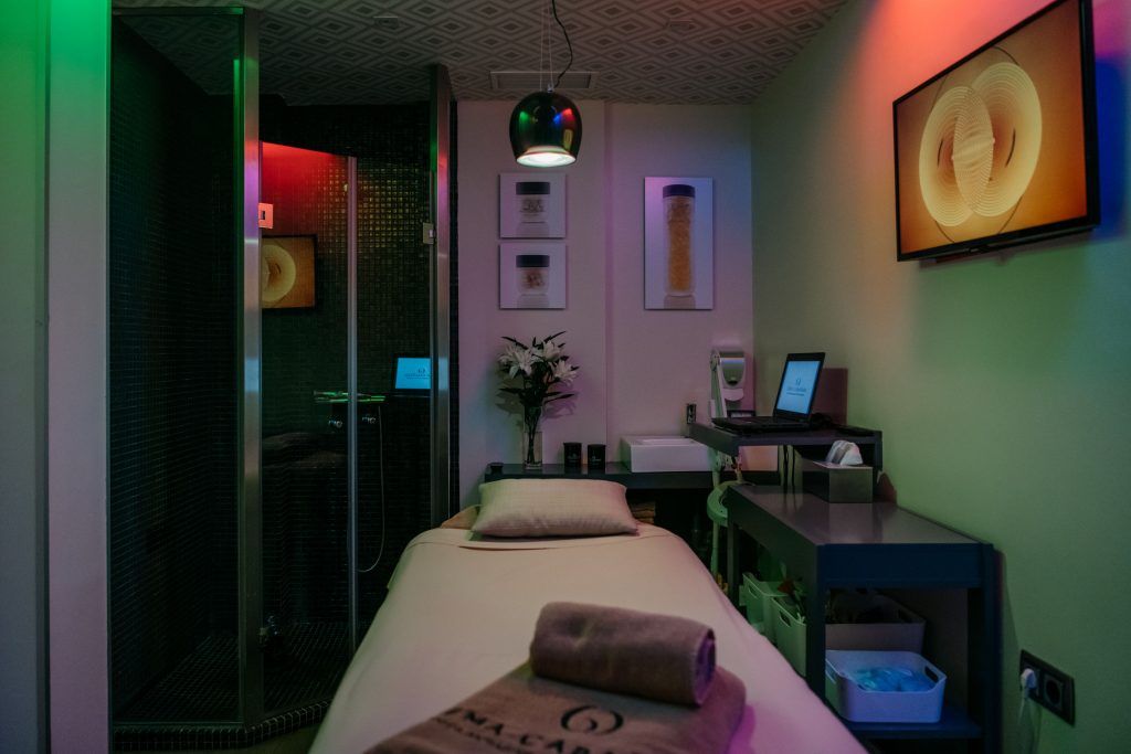 gema-cabañero-blue-light-transformer