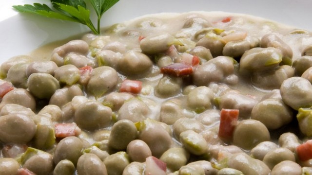 Habas con Jamón