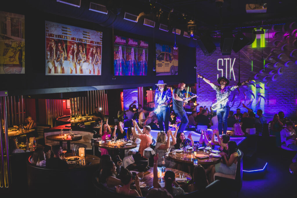 cena y copas ibiza- stk ibiza