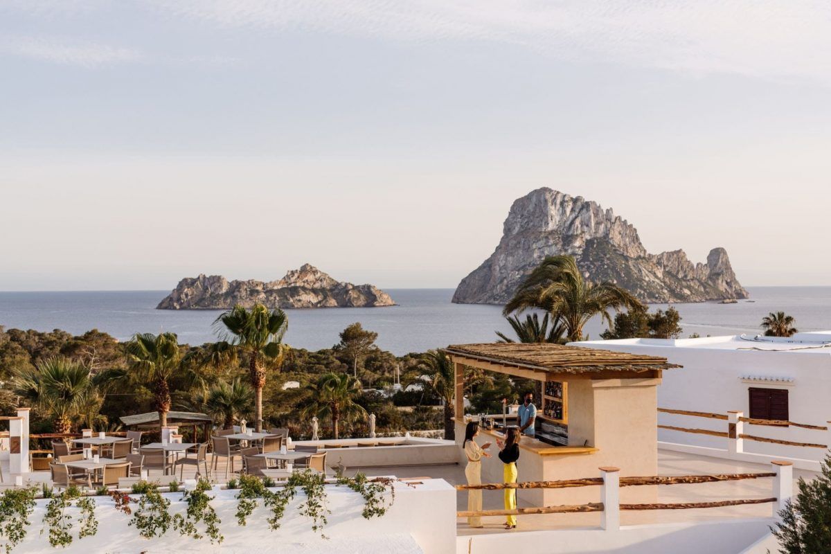 La-Mirada-Rooftop-Petunia-Ibiza