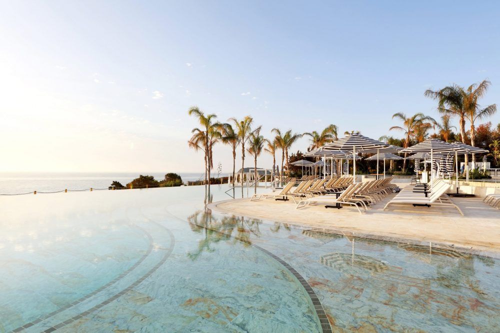 LLUM POOL CLUB