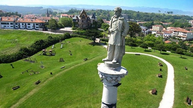 Monumento al Marqués de Comillas