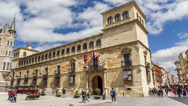 Palacio de los Guzmanes