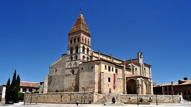 Paredes de Nava