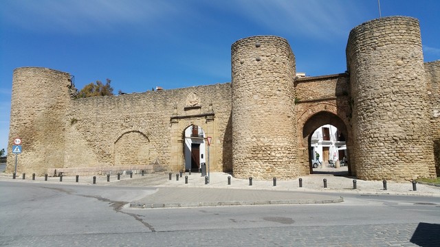 Puerta de Almocábar