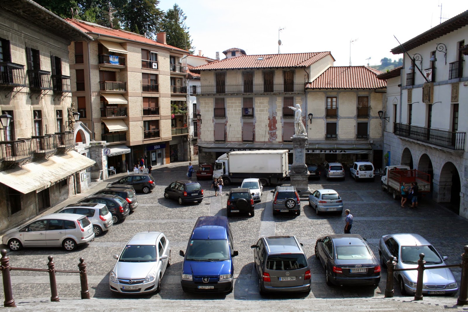 Txurruka Plaza