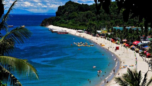 White Beach Puerto Galera