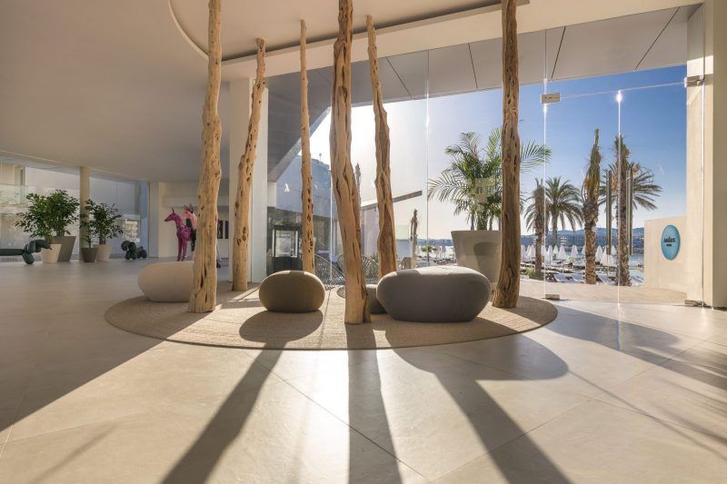 Hotel hall