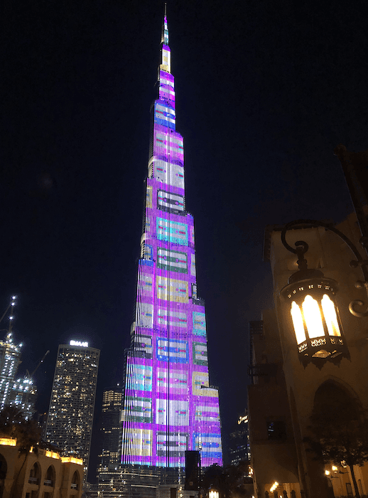 burj khalifa iluminado