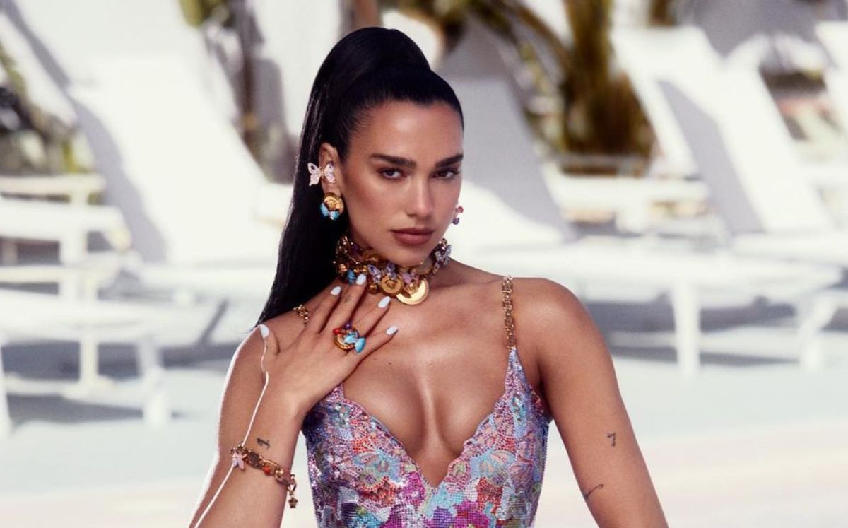 dua-lipa-versace-la-vacanza