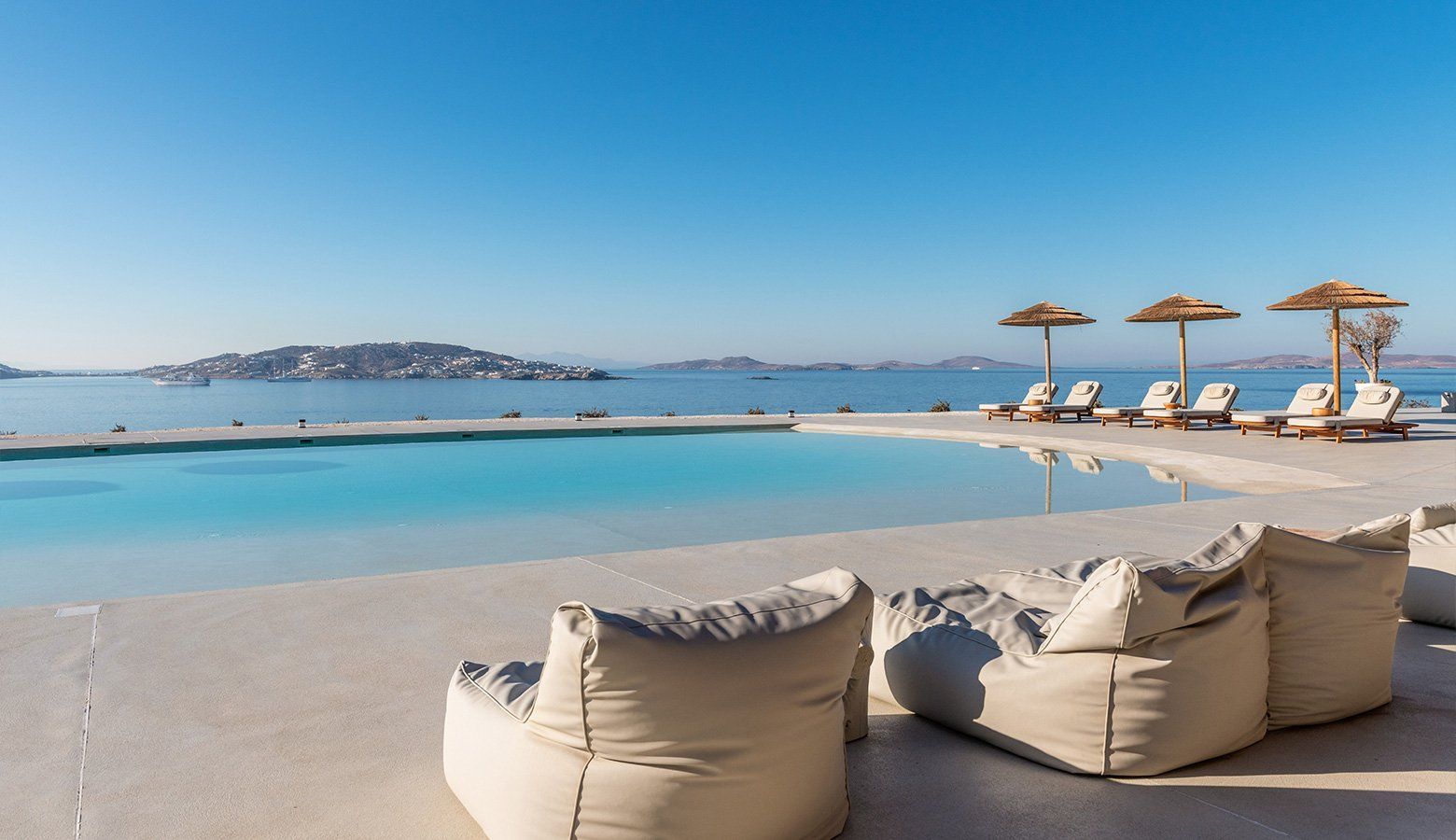 io-destino-mykonos-2021-grupo-pacha