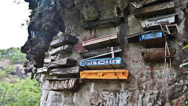 los ataúdes colgantes de Echo Valley